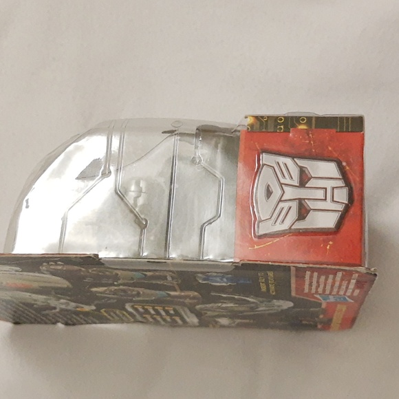 Transformers Scout Class Action Figure Backstop FACTORY SEALED w Box Damage - Picture 9 of 15